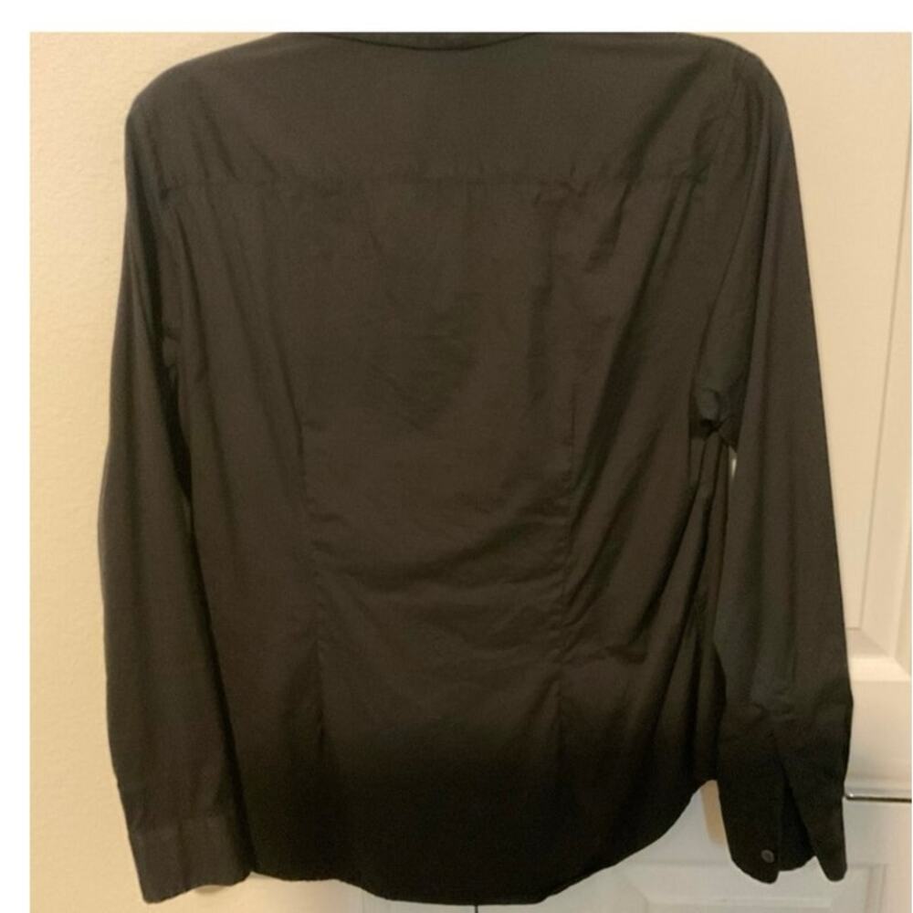 The Shirt by Rochelle Behrens Womens Button Down Blouse Size M Black Career - Picture 2 of 3